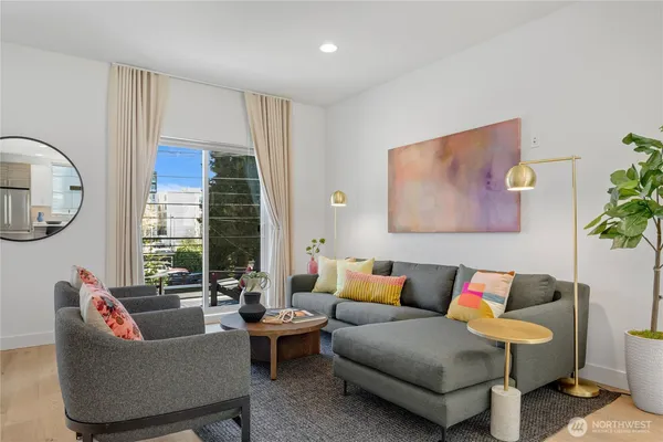 $1,050,000 | 1431 22nd Avenue, Seattle, WA 98122