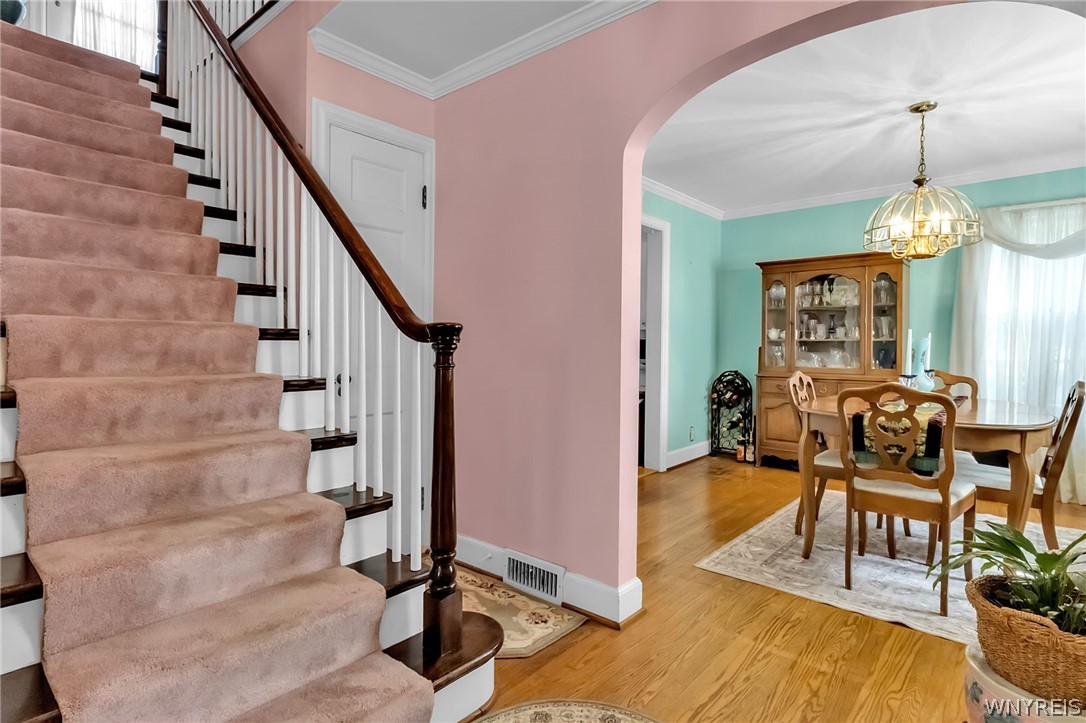 63 Grosvenor Road Tonawanda, NY 14223 - Photo 7 of 44
