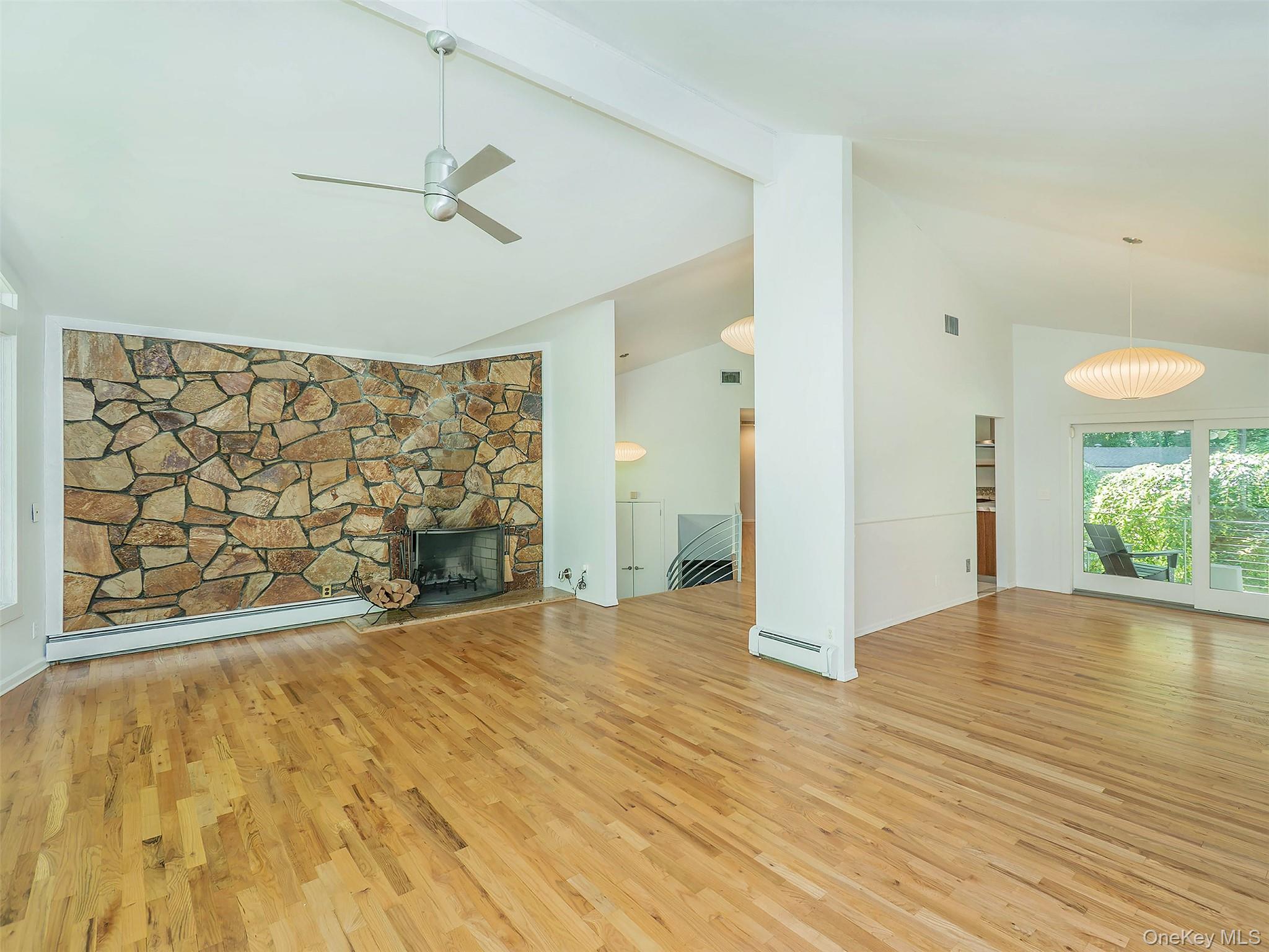 7 SE Road Sands Point, NY 11050 - Photo 7 of 32 Gallery Image 7