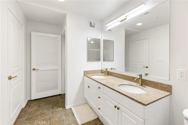 $2,850 | 2257 Watermarke Place, Irvine, CA 92612