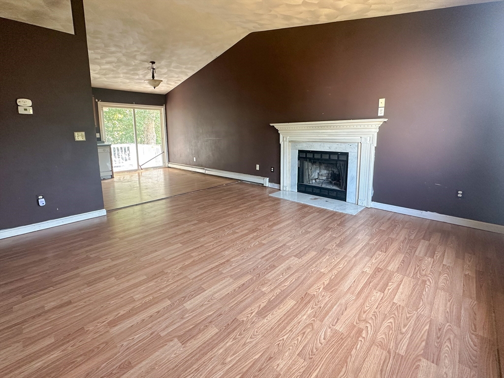 82 Fourth Street Worcester, MA 01602 - Photo 16 of 26 Gallery Image 16