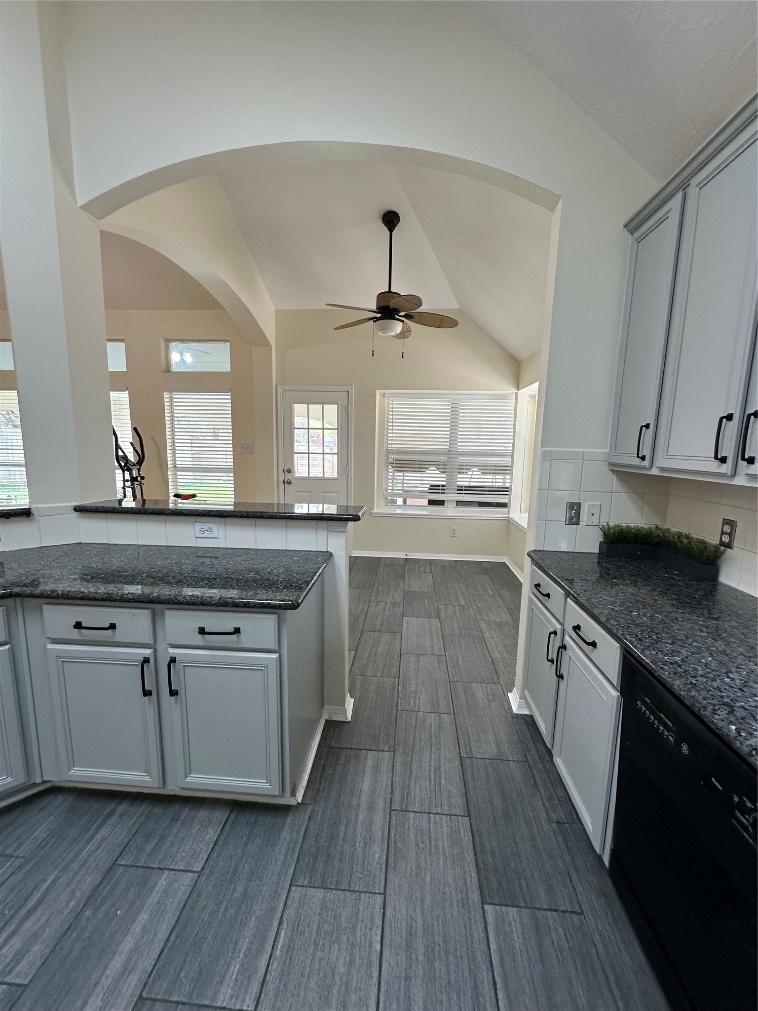 11158 Riverbank Ridge Lane Houston, TX 77089 - Photo 8 of 22