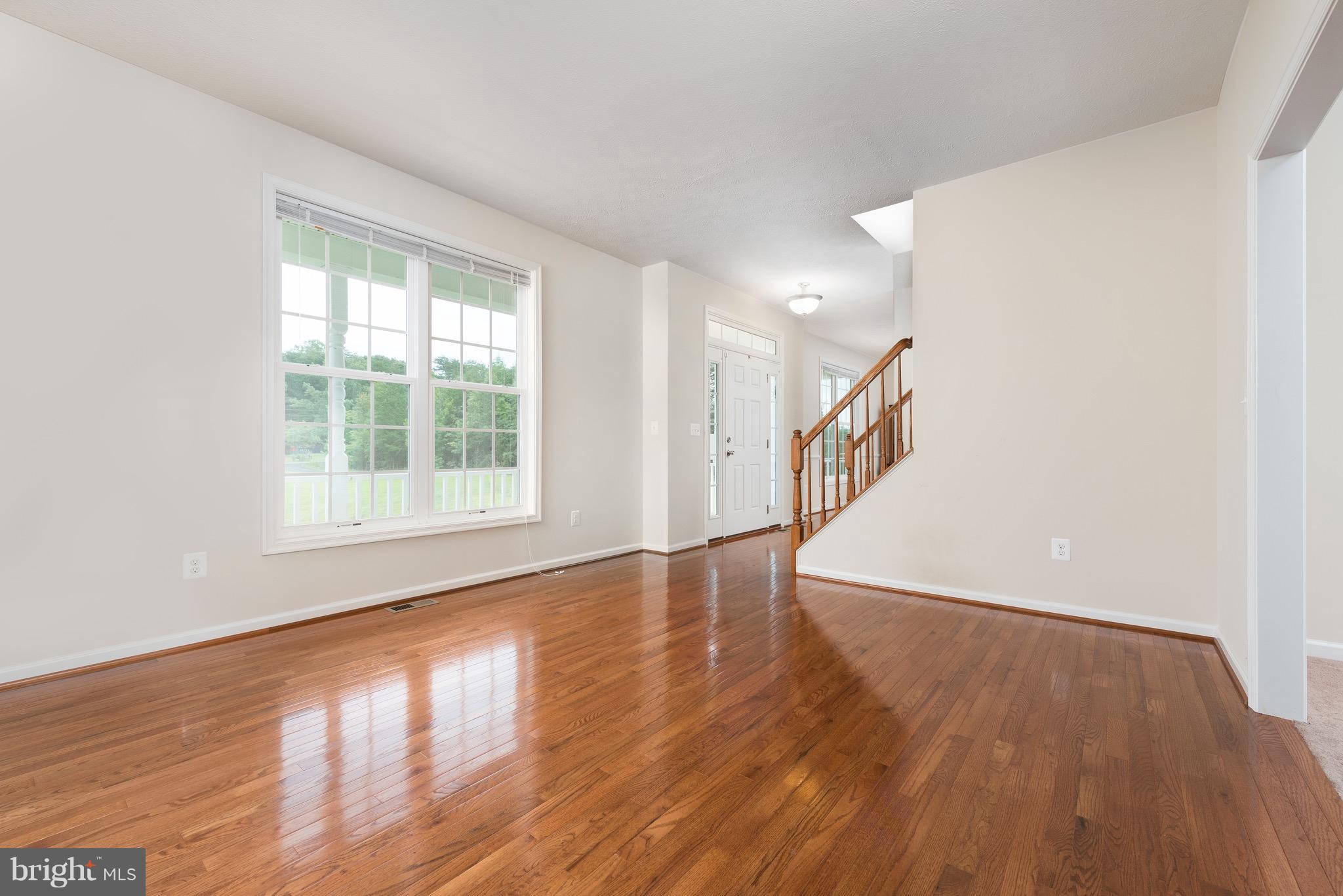 7206 Sunset Road Spotsylvania, VA 22551 - Photo 8 of 29 Living Room