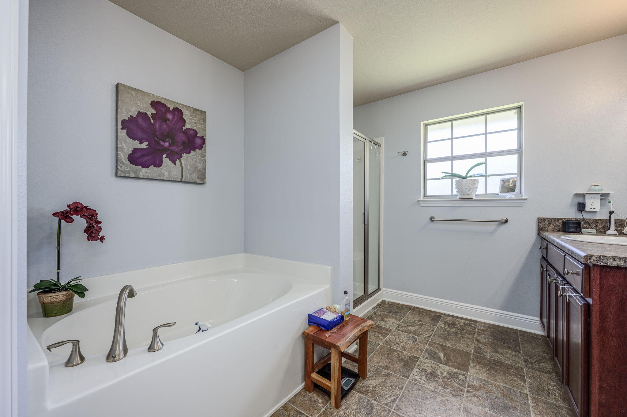 222 Raptor Drive Crestview, FL 32536 - Photo 34 of 70 a bathroom with a tub and a window