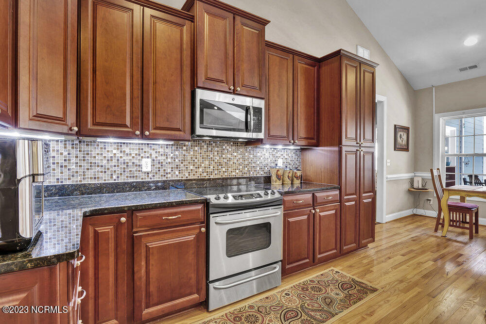 7405 Anaca Point Road Wilmington, NC 28411 - Photo 11 of 35 011_p1111003