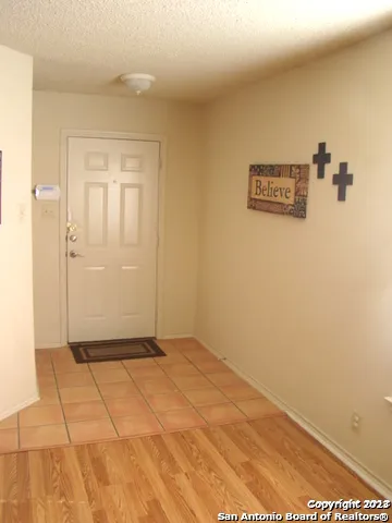 $1,750 | 7011 Mary Todd, San Antonio, TX 78240