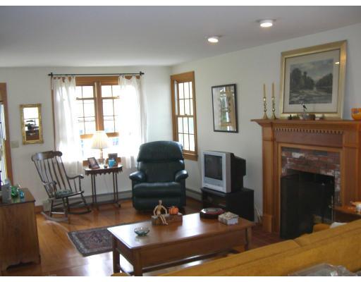5 Mattakiset Road Mattapoisett, MA 02739 - Photo 6 of 13 Gallery Image 6
