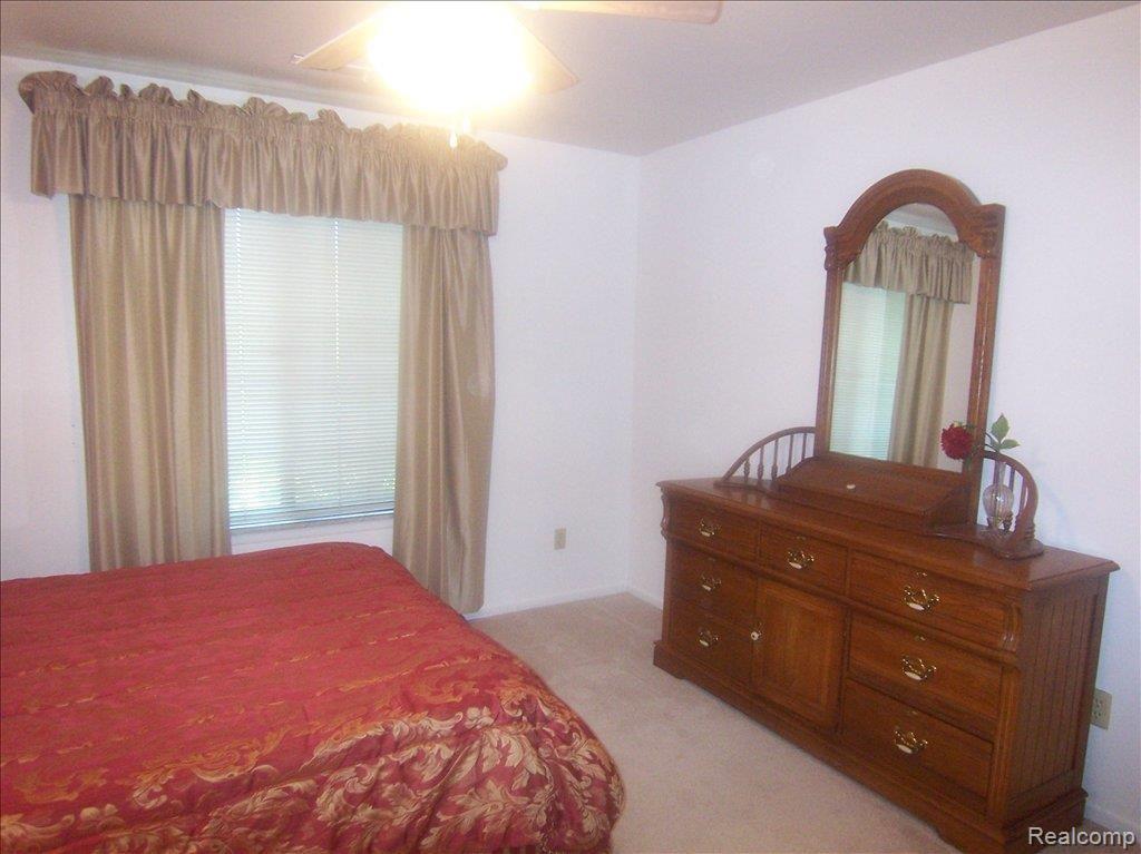 1553 Meadowside Drive, Unit 182 Rochester, MI 48307 - Photo 22 of 25 Guest Bdrm/Ceil Fan