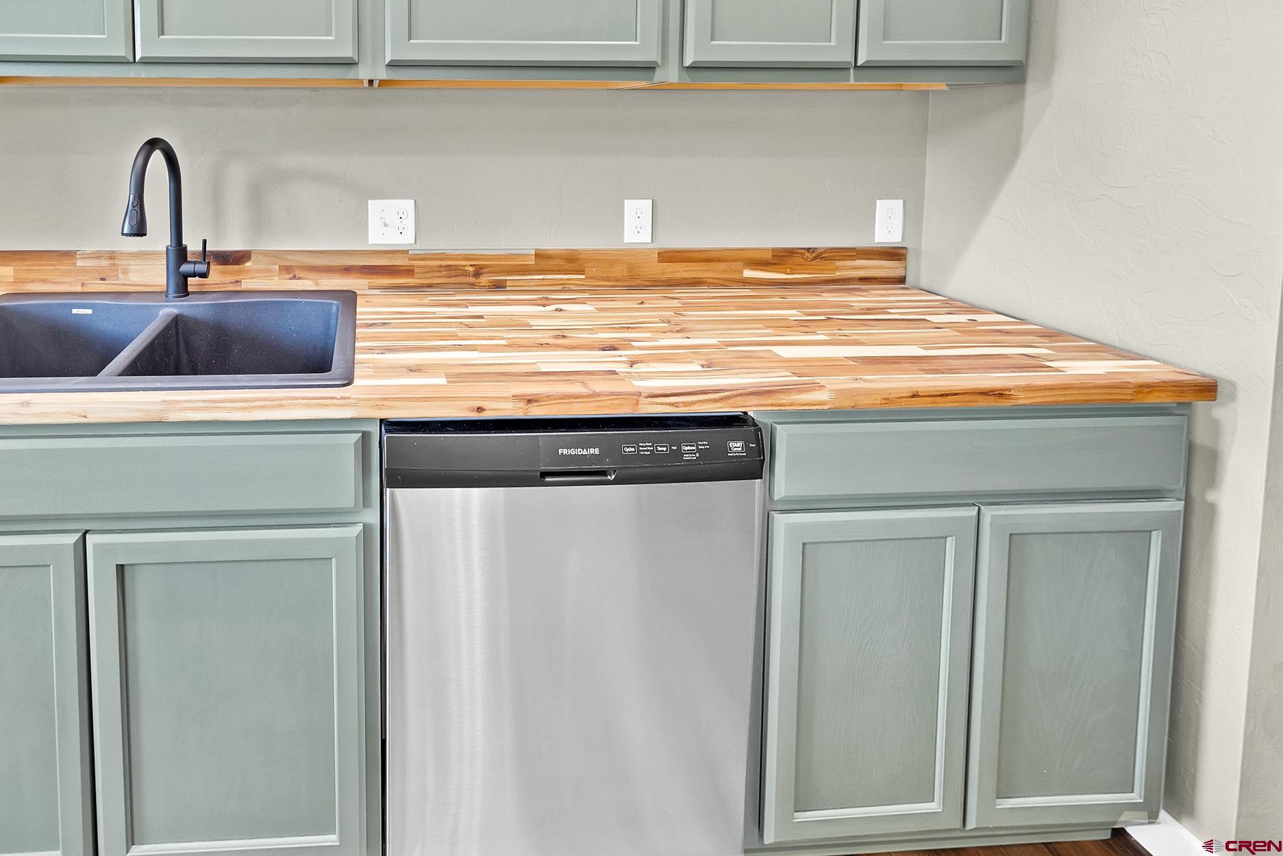 295 West 7th Street Delta, CO 81416 - Photo 14 of 34