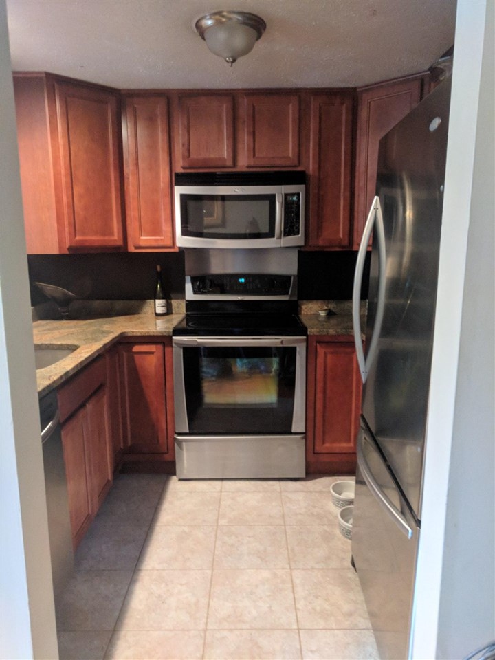56 Spring Cove Road, Unit U125 Nashua, NH 03062 - Photo 4 of 19