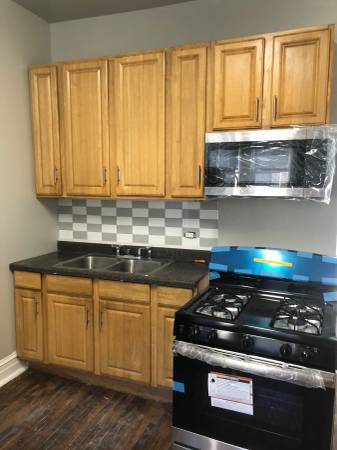 2838 West Roosevelt Road, Unit 3R Chicago, IL 60612 - Photo 2 of 5