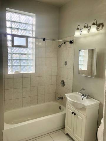 2838 West Roosevelt Road, Unit 3R Chicago, IL 60612 - Photo 3 of 5