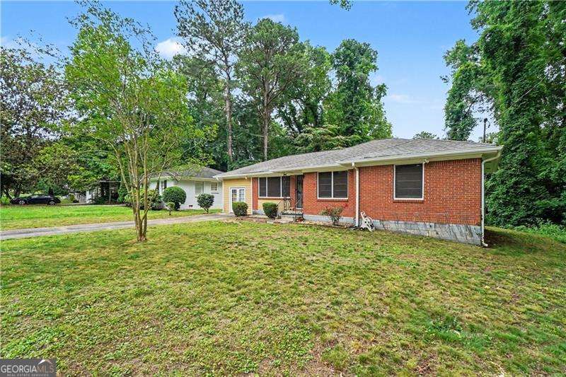2939 Belvedere Lane Decatur, GA 30032 - Photo 2 of 14 Gallery Image 2