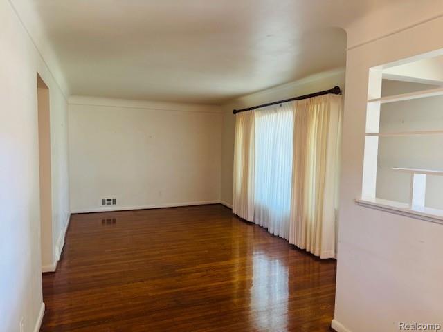 3945 Harding Street Dearborn Heights, MI 48125 - Photo 8 of 15