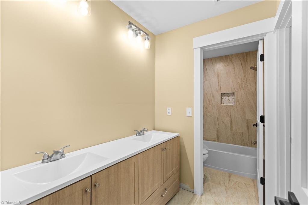 247 Essex Farm Road Advance, NC 27006 - Photo 29 of 34 Guest Bathroom 2