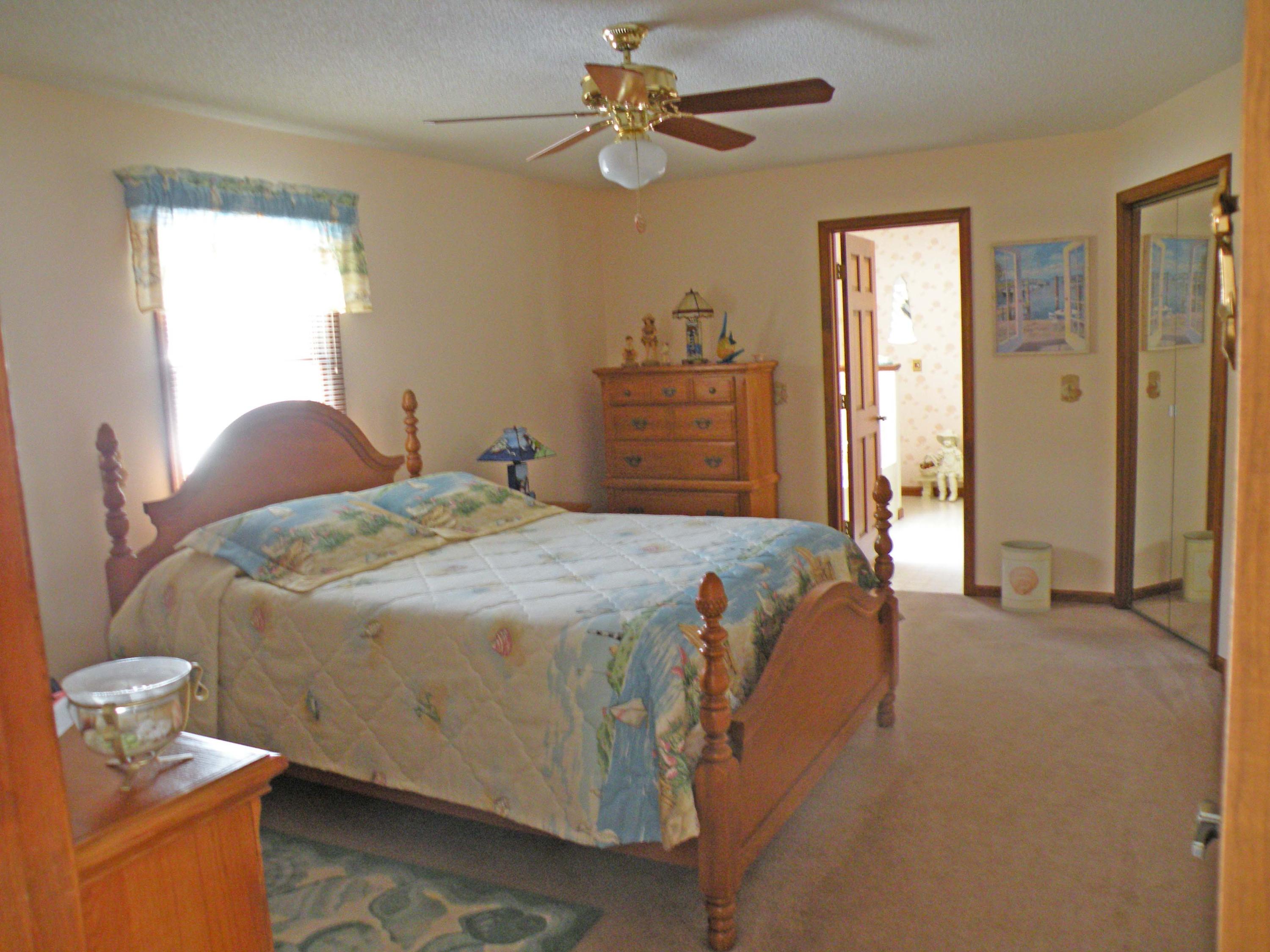 2380 Pine Ridge Road Huddleston, VA 24104 - Photo 17 of 44 DSCN6062.JPG