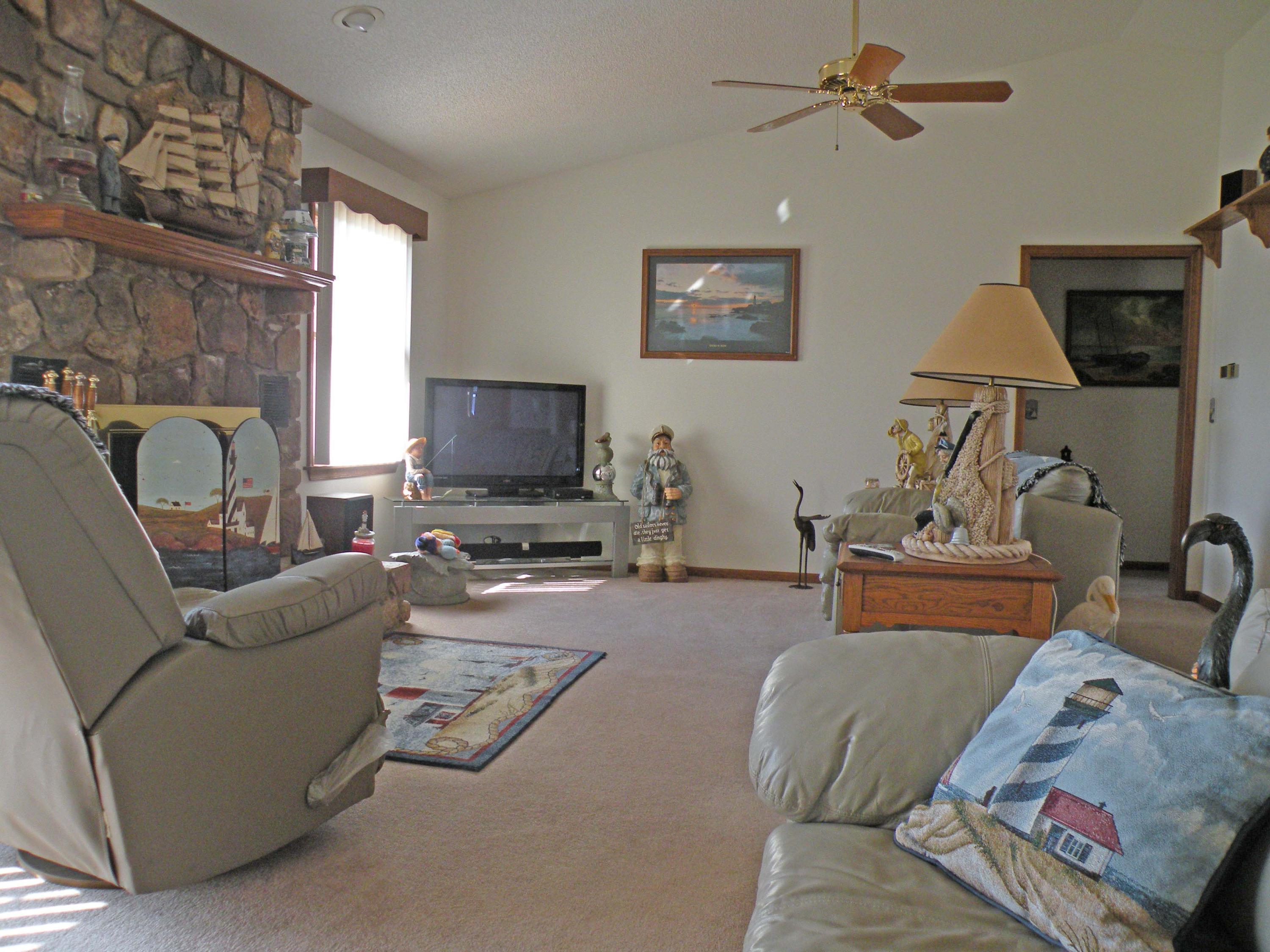2380 Pine Ridge Road Huddleston, VA 24104 - Photo 21 of 44 DSCN6068.JPG