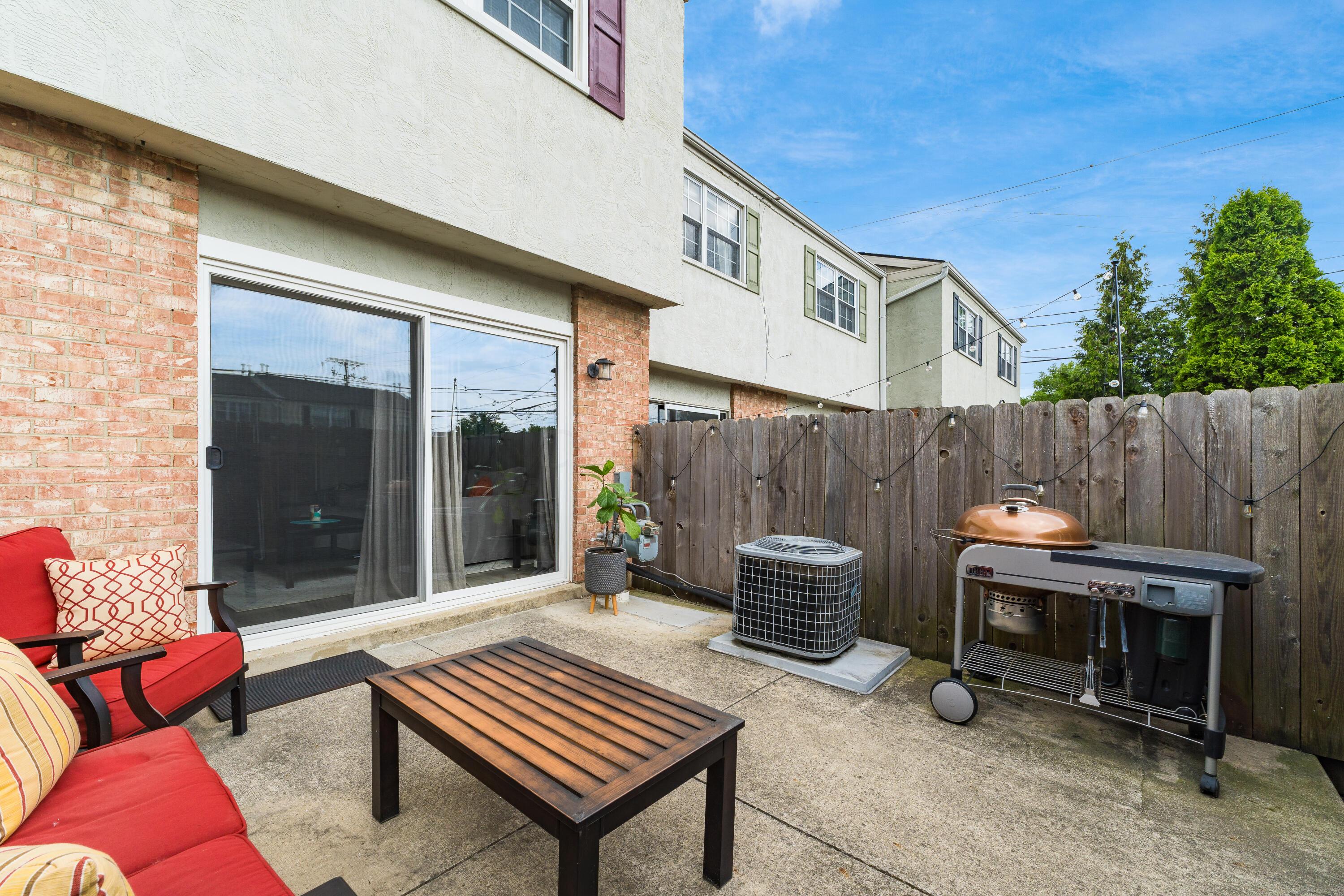 823 McClain Road Columbus, OH 43212 - Photo 29 of 32 Patio