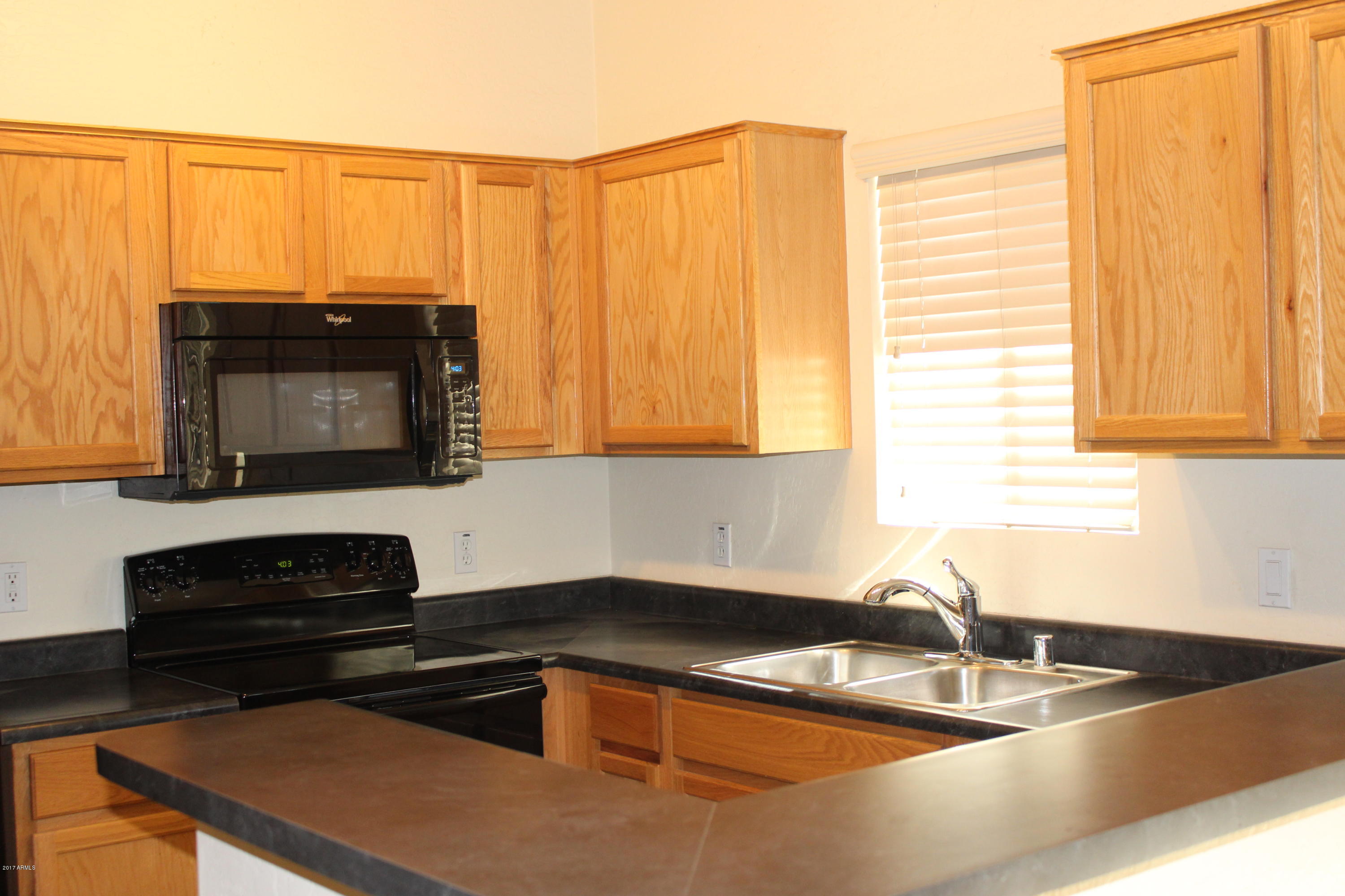 2150 East Bell Road, Unit 1022 Phoenix, AZ 85022 - Photo 7 of 18 IMG_0262