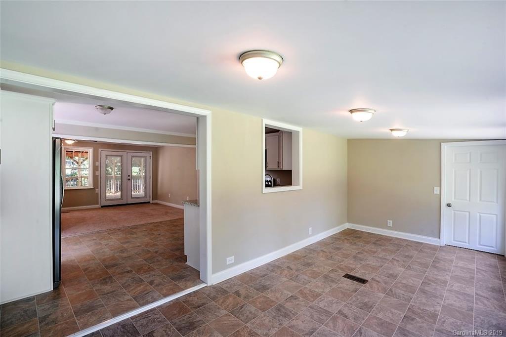 2633 Hart Road Charlotte, NC 28214 - Photo 13 of 33 Gallery Image 13