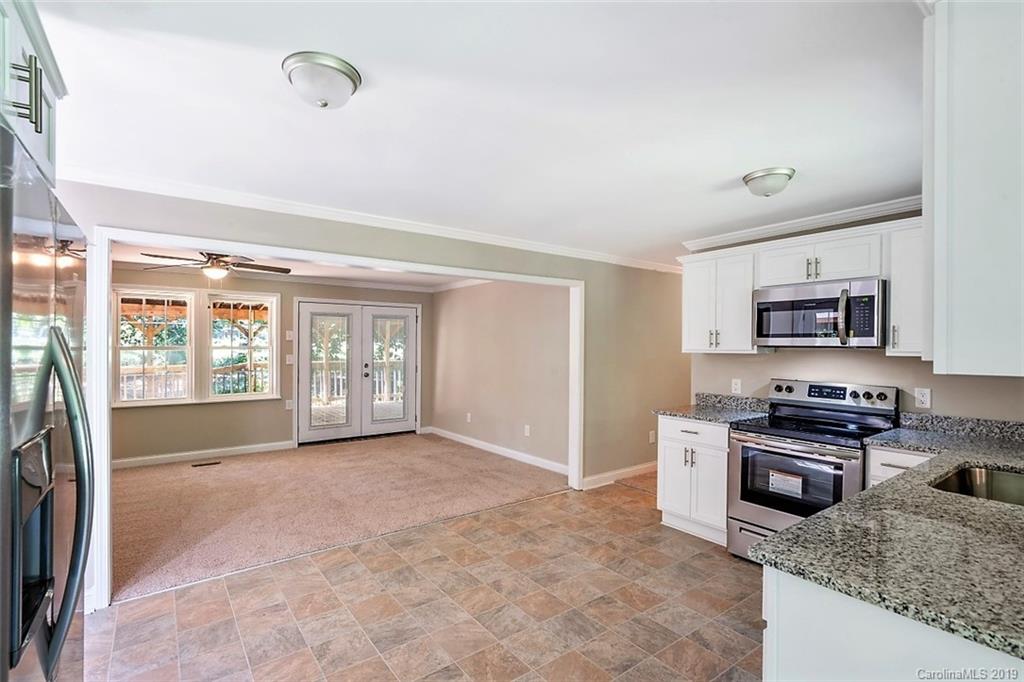 2633 Hart Road Charlotte, NC 28214 - Photo 14 of 33 Gallery Image 14