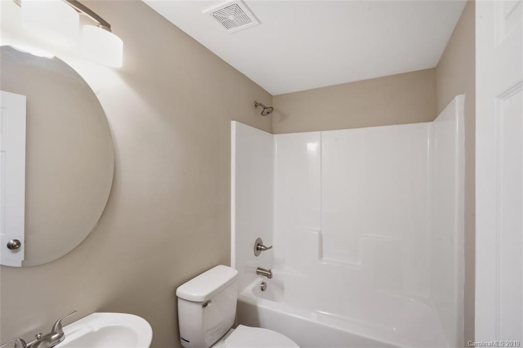 2633 Hart Road Charlotte, NC 28214 - Photo 24 of 33 Gallery Image 24
