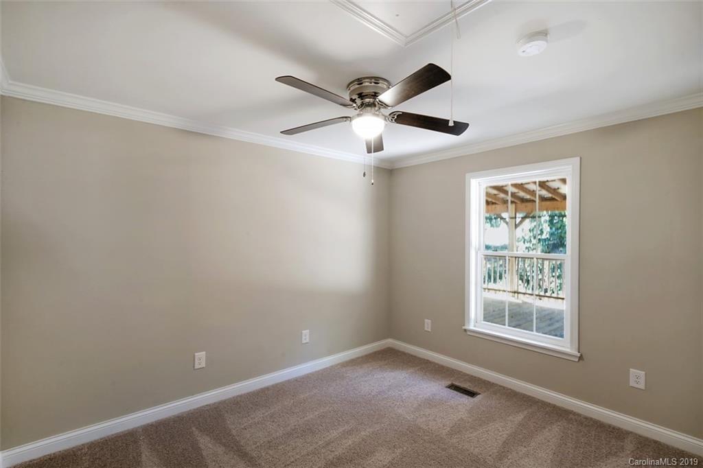 2633 Hart Road Charlotte, NC 28214 - Photo 25 of 33 Gallery Image 25
