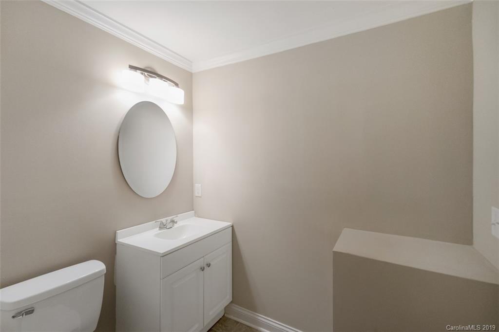 2633 Hart Road Charlotte, NC 28214 - Photo 27 of 33 Gallery Image 27