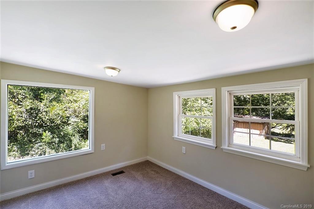 2633 Hart Road Charlotte, NC 28214 - Photo 28 of 33 Gallery Image 28
