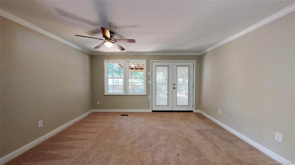2633 Hart Road Charlotte, NC 28214 - Photo 33 of 33 Gallery Image 33