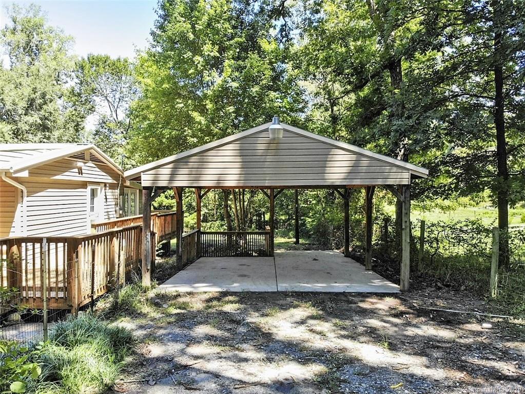 2633 Hart Road Charlotte, NC 28214 - Photo 6 of 33 Gallery Image 6