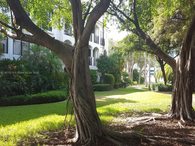 $449,000 | 3225 Northeast 184th Street, Unit 10103, Aventura, FL 33160