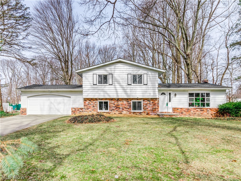 255 Springwood Road Northfield, OH 44067 - Photo 1 of 28