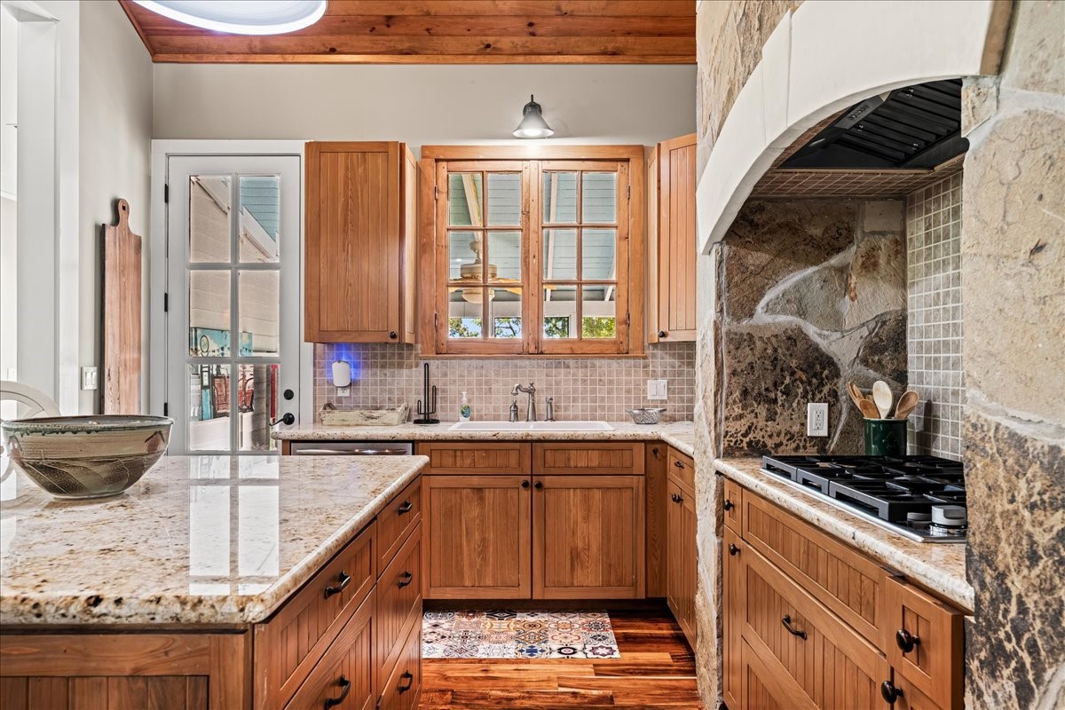 3600 Noak Road Round Top, TX 78954 - Photo 7 of 42 Gallery Image 7