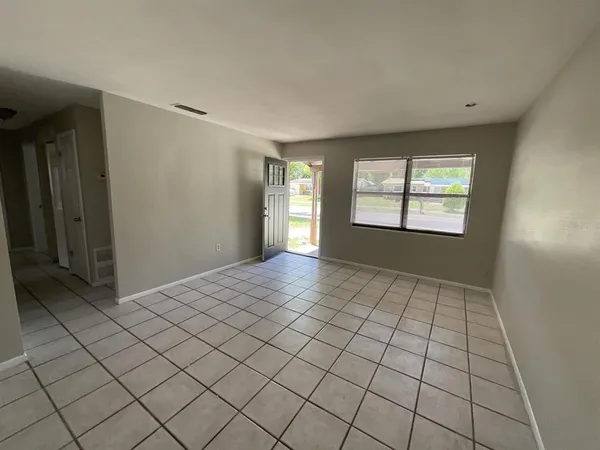 $1,700 | 4526 Balboa Drive, Orlando, FL 32808