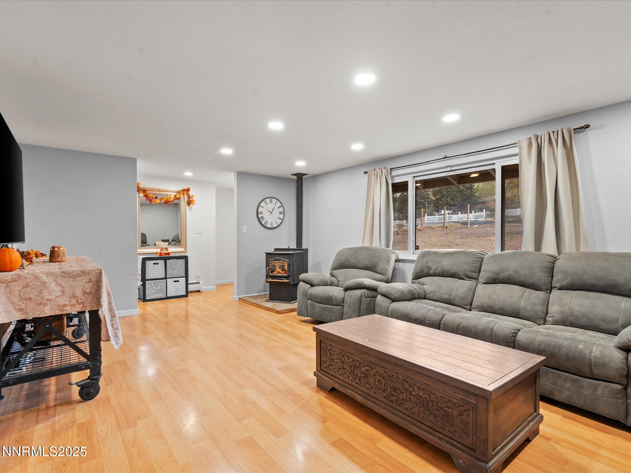 20890 Eaton Road Reno, NV 89521 - Photo 7 of 37 04-20890 Eaton Rd-103