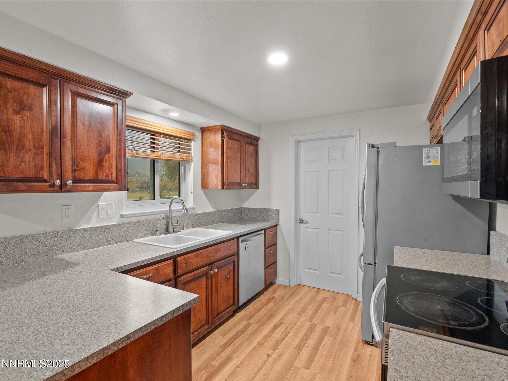 20890 Eaton Road Reno, NV 89521 - Photo 10 of 37 07-20890 Eaton Rd-106
