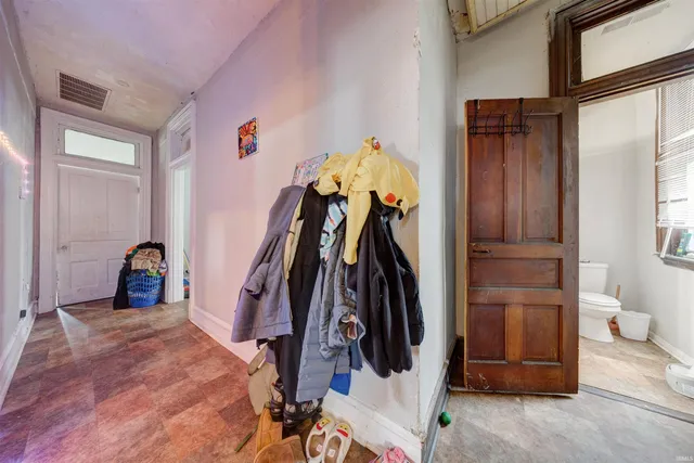 $160,000 | 515 Washington Avenue, Evansville, IN 47713