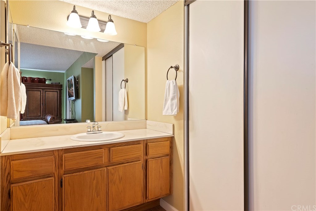 1918 Privado Escondido, CA 92029 - Photo 16 of 19