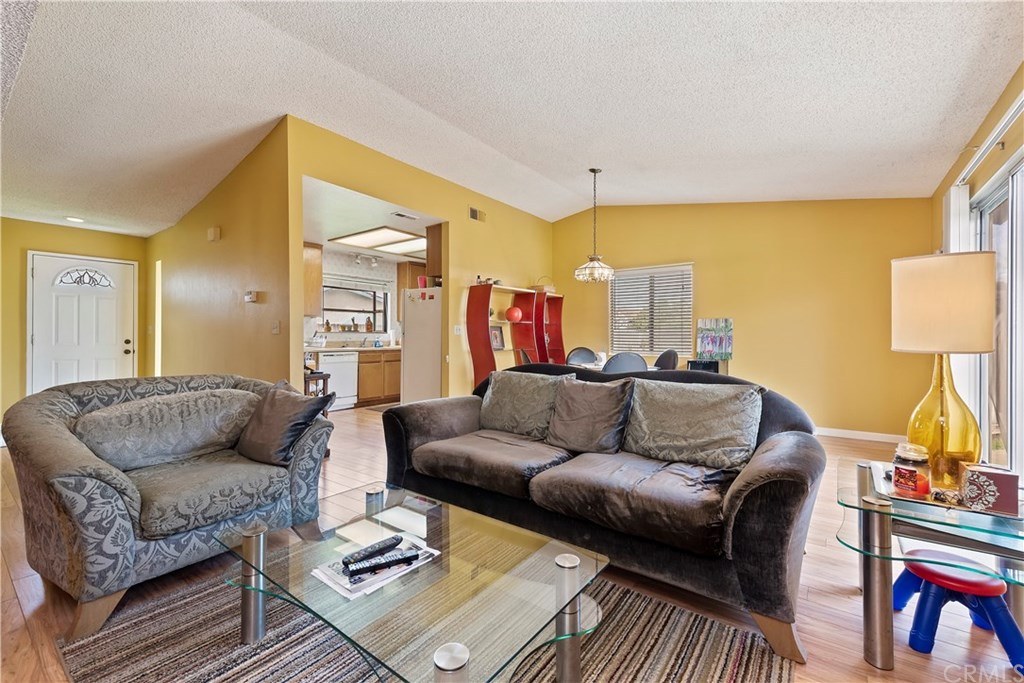 1918 Privado Escondido, CA 92029 - Photo 6 of 19