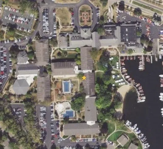 $126,000 | 269 Fontana, Unit 1403, Fontana, WI 53125