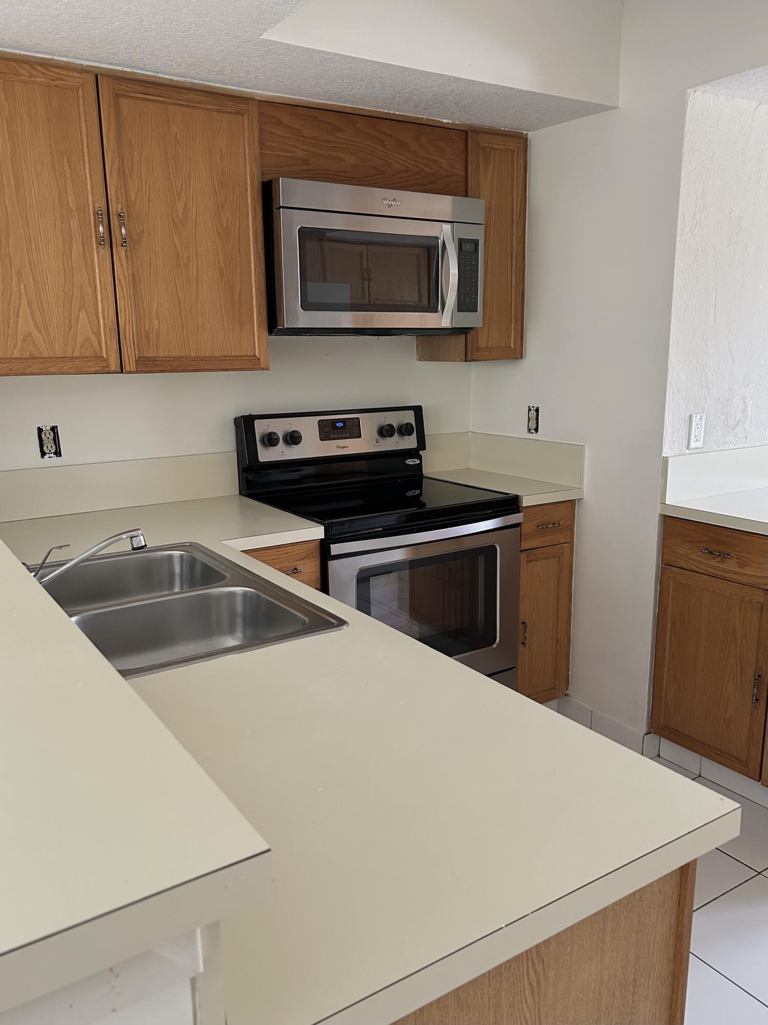 5131 Point Alexis Boca Raton, FL 33431 - Photo 12 of 33 IMG_2970 2