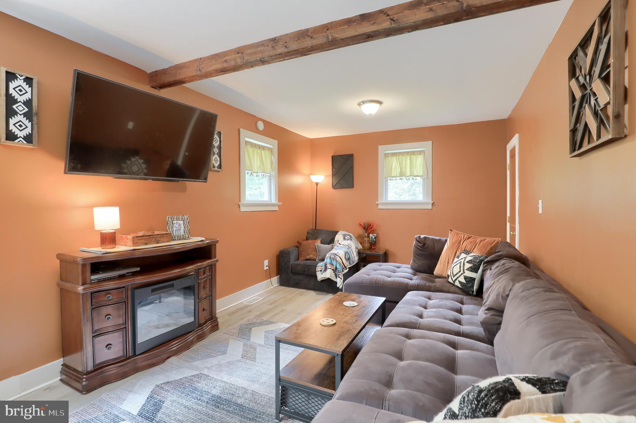 3945 Mt Pisgah Road York, PA 17406 - Photo 9 of 27 Gallery Image 9