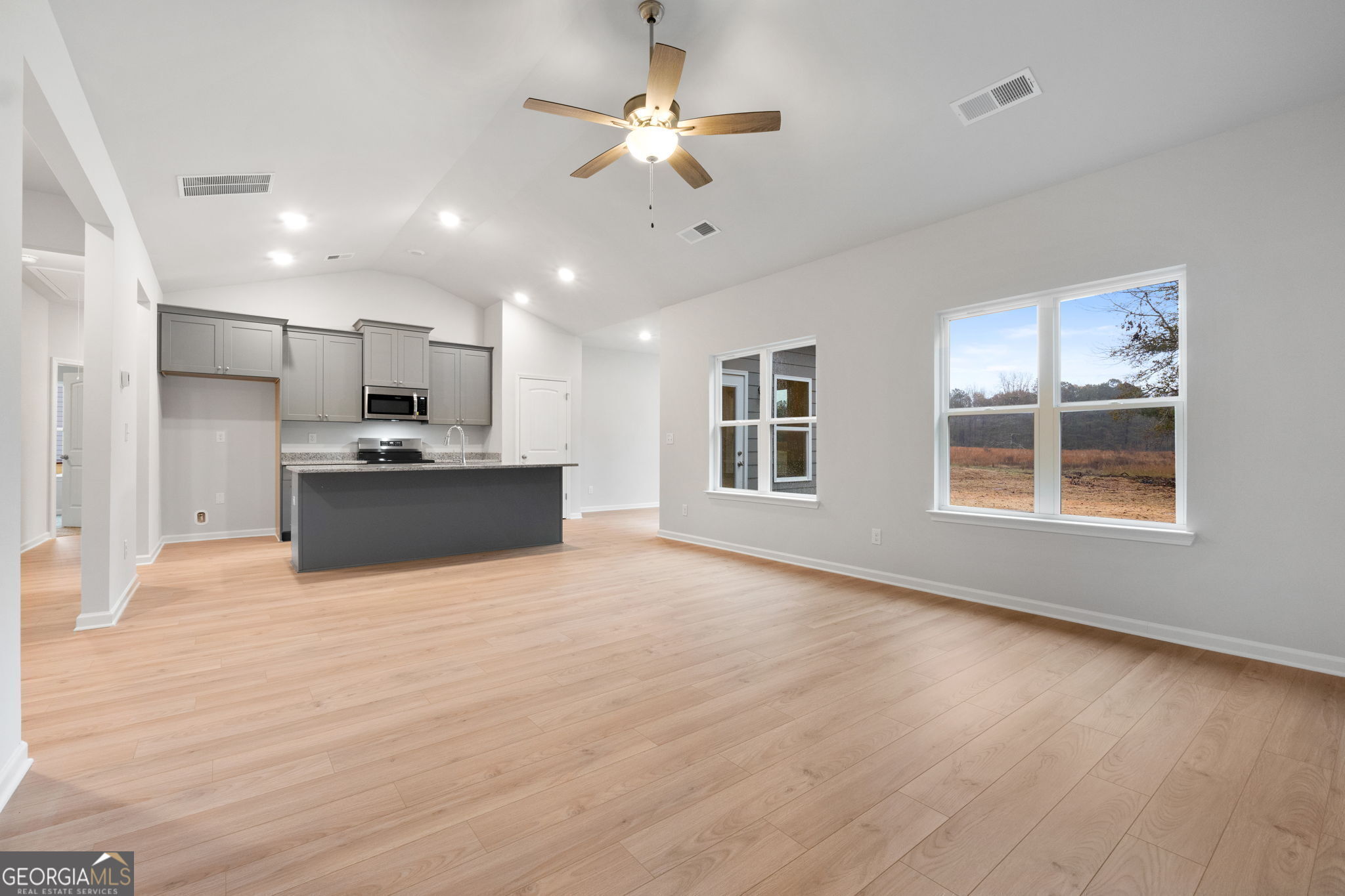 38 Charlie Fuller Road Grantville, GA 30220 - Photo 6 of 28