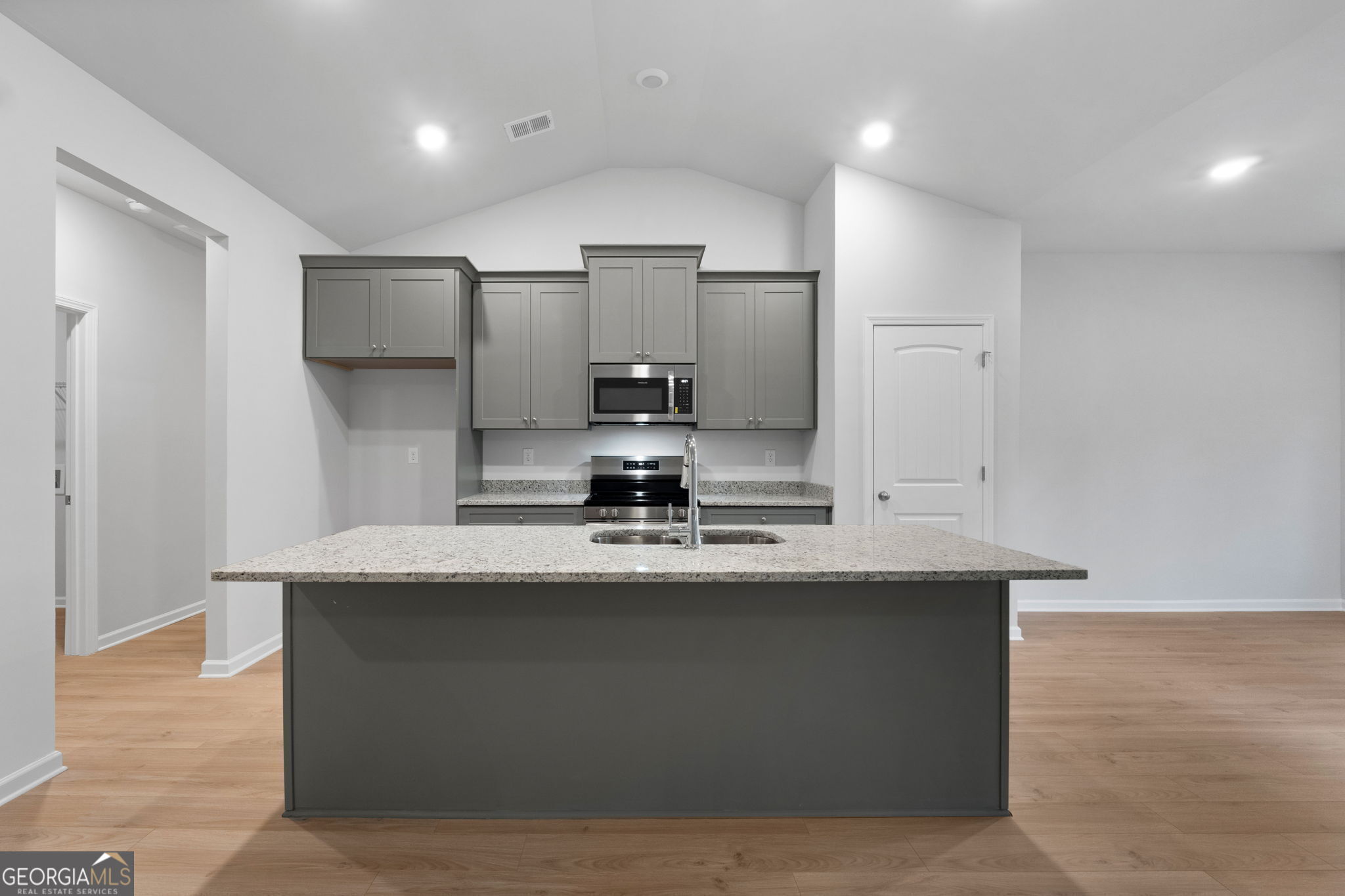 38 Charlie Fuller Road Grantville, GA 30220 - Photo 9 of 28