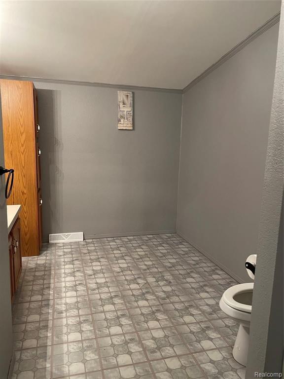 1810 Vernor Road Lapeer, MI 48446 - Photo 30 of 57
