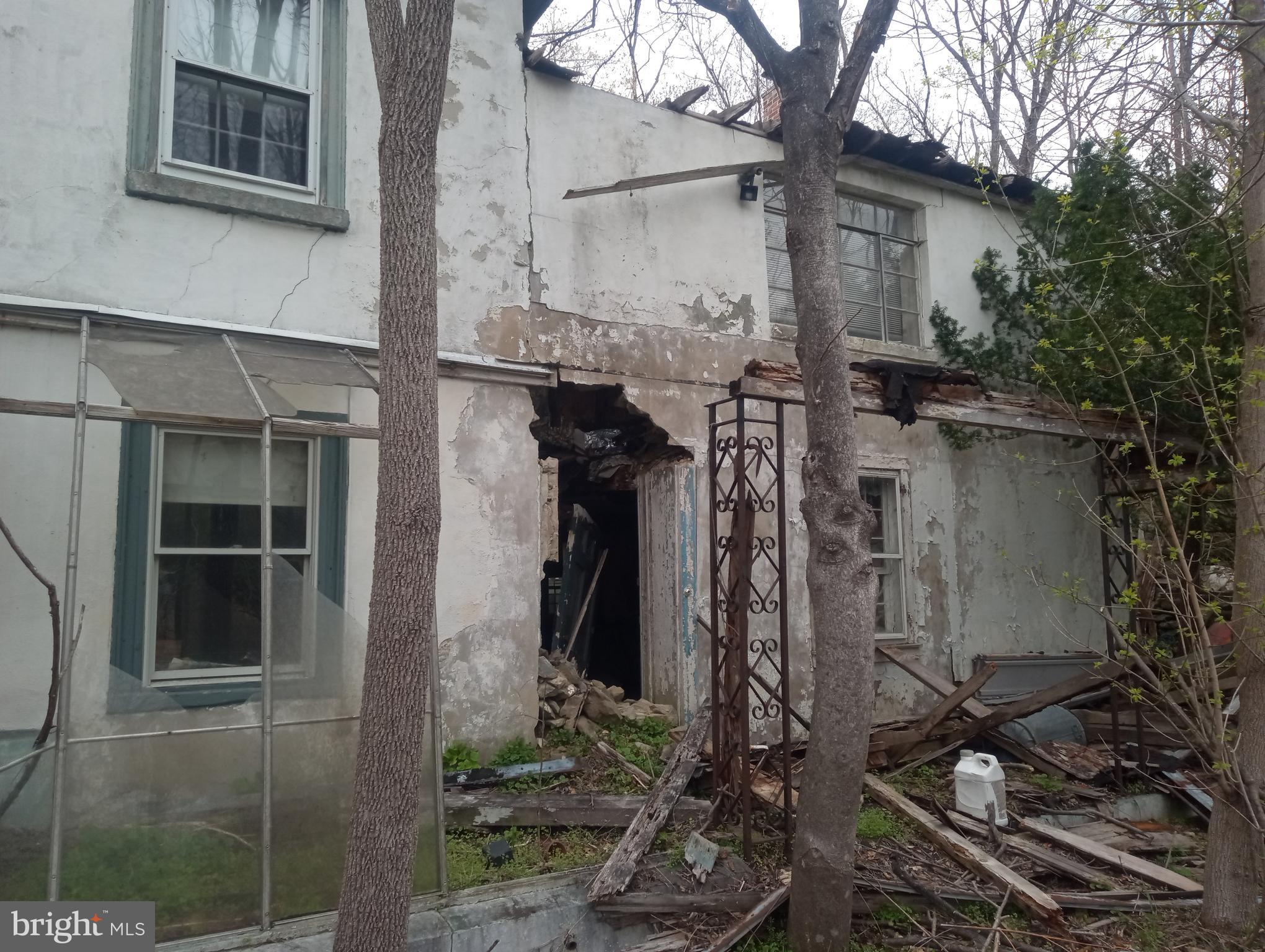 875 Krumsville Road Kutztown, PA 19530 - Photo 6 of 6 5 bedroom distressed building