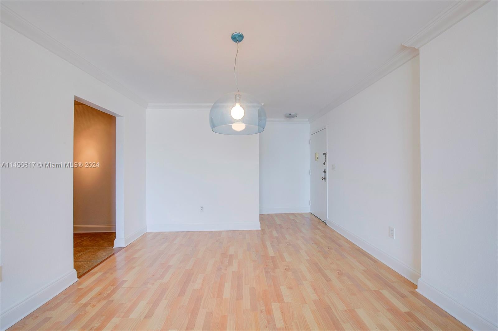 1605 Bay Road, Unit 408 Miami Beach, FL 33139 - Photo 6 of 18 Gallery Image 6