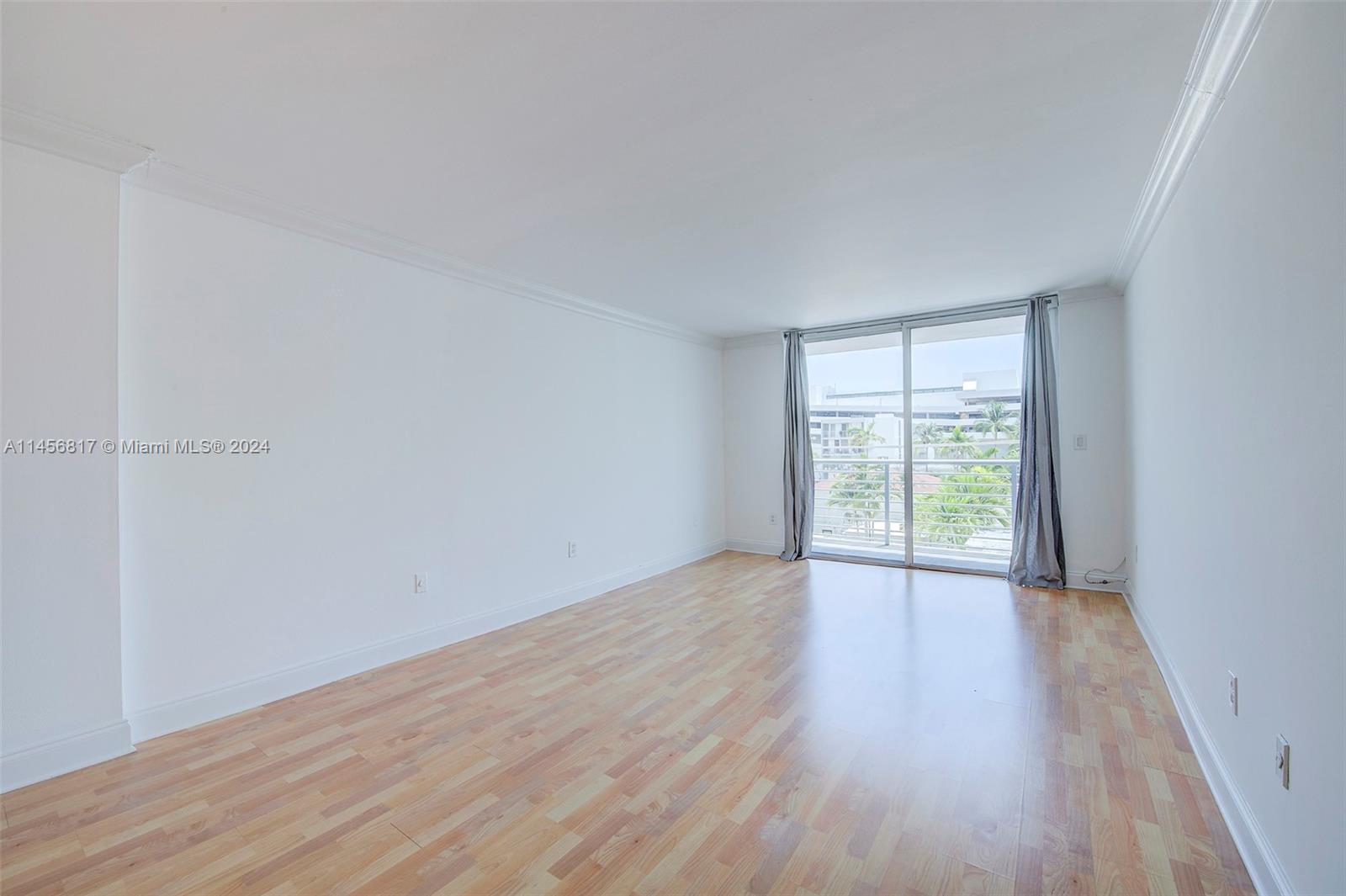 1605 Bay Road, Unit 408 Miami Beach, FL 33139 - Photo 7 of 18 Gallery Image 7