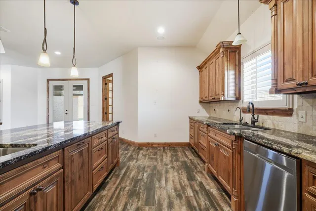 $550,000 | 1204 North 14th Place, Wolfforth, TX 79382